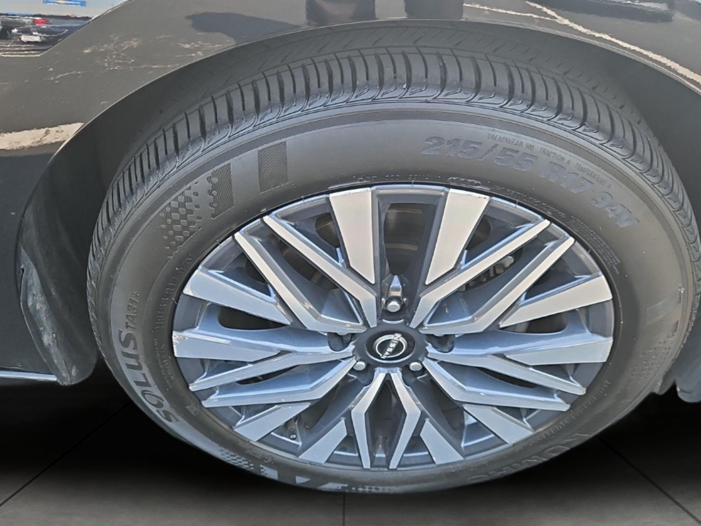 Used 2025 Nissan Altima 2.5 SV FWD image 11