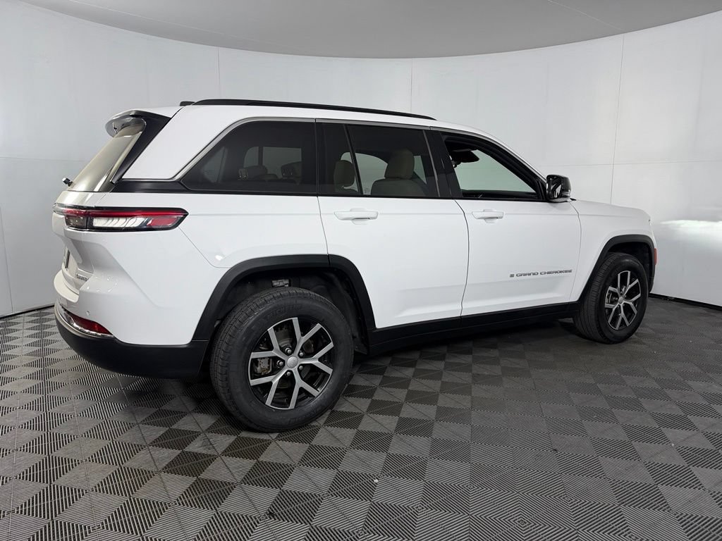 Certified 2024 Jeep Grand Cherokee Limited RWD image 7