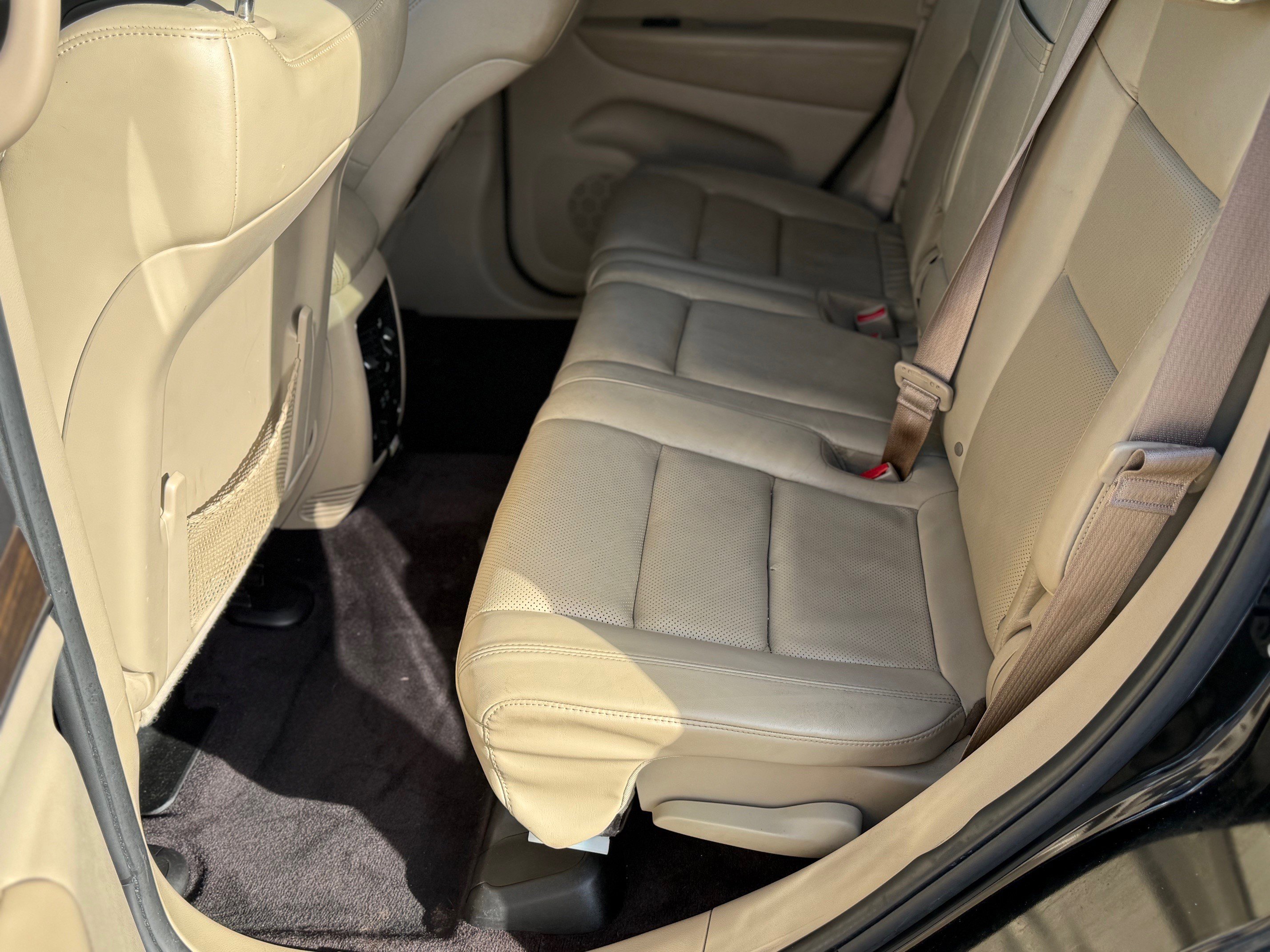 Used 2017 Jeep Grand Cherokee Limited w/ Luxury Group II image 10