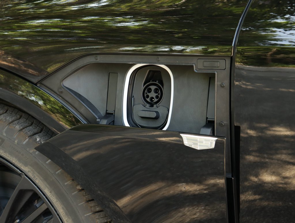 New 2026 Cadillac Lyriq V image 52