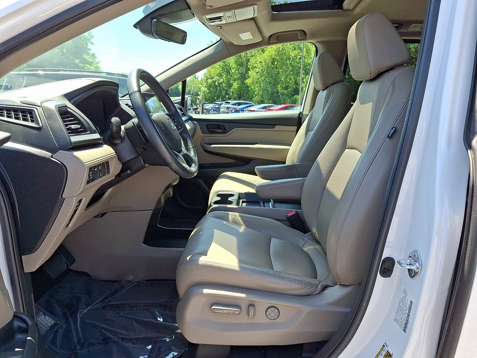 Used 2023 Honda Odyssey EX-L image 14