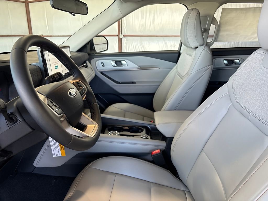 New 2026 Ford Explorer Active w/ Active Comfort Package image 11