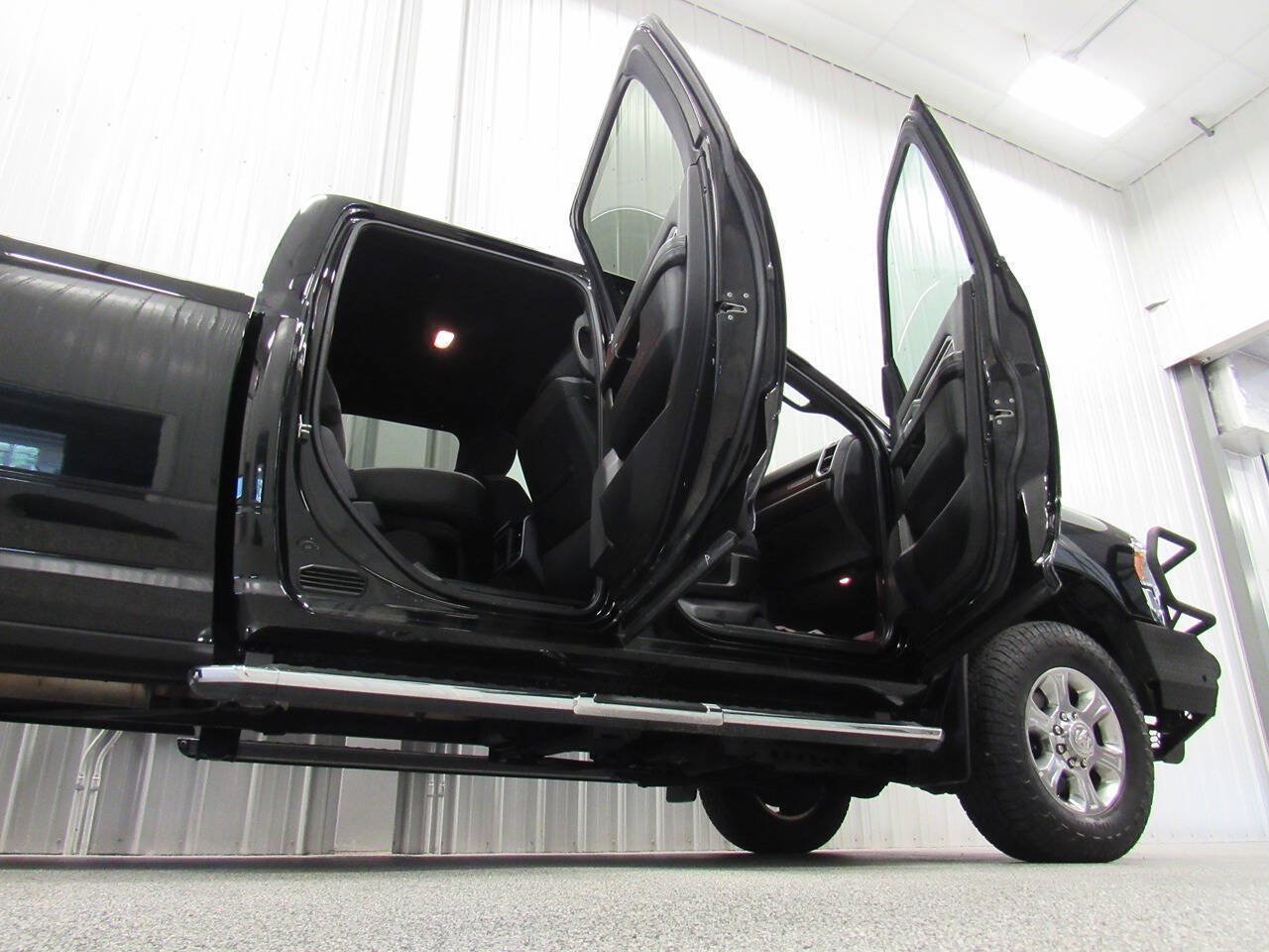 Used 2021 RAM 2500 Big Horn w/ Level 1 Equipment Group AWD/4WD image 21