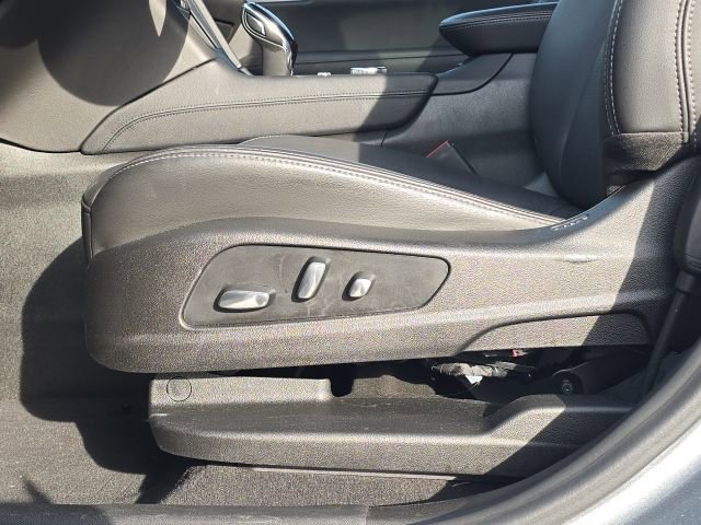 Used 2024 Cadillac XT6 Premium Luxury w/ LPO, Floor Liner Package AWD/4WD image 24