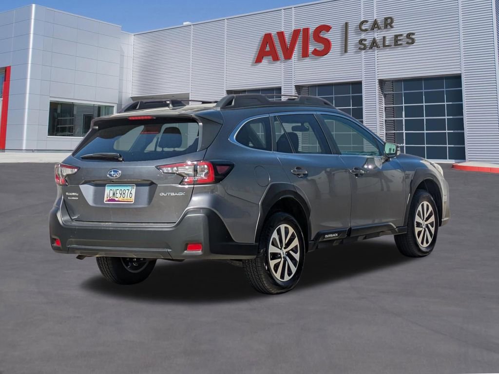 Used 2025 Subaru Outback Premium image 6