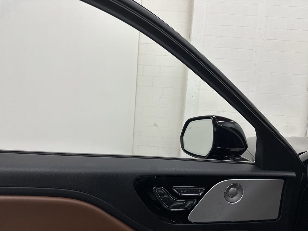 Used 2022 Lincoln Aviator Reserve w/ Equipment Group 201A image 38