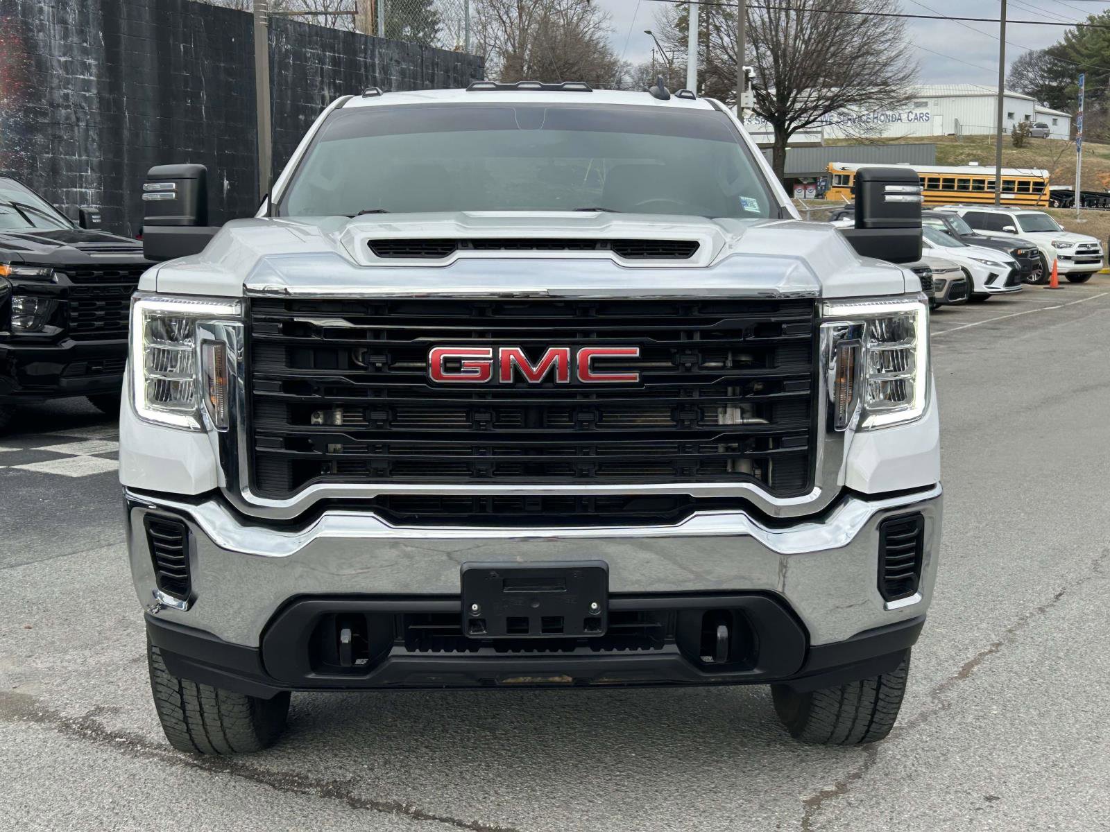 Used 2023 GMC Sierra 3500 Pro w/ Convenience Package image 8