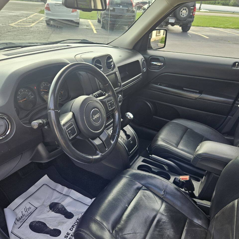 Used 2015 Jeep Patriot High Altitude AWD/4WD image 11