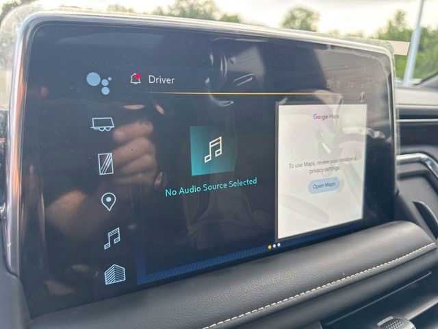 Used 2023 Chevrolet Suburban Premier AWD/4WD image 22