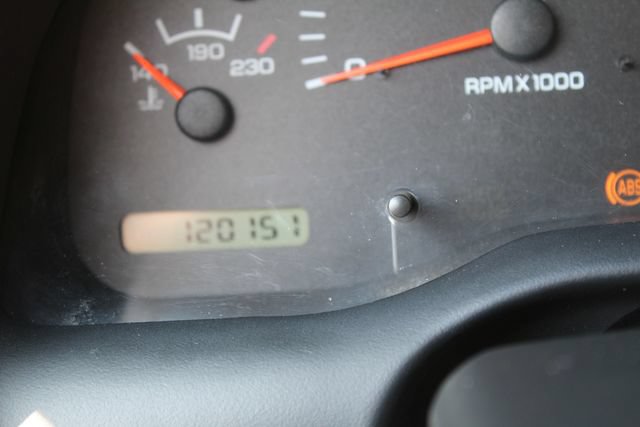 Used 1998 Dodge Ram 2500 Truck 4x4 Quad Cab image 30
