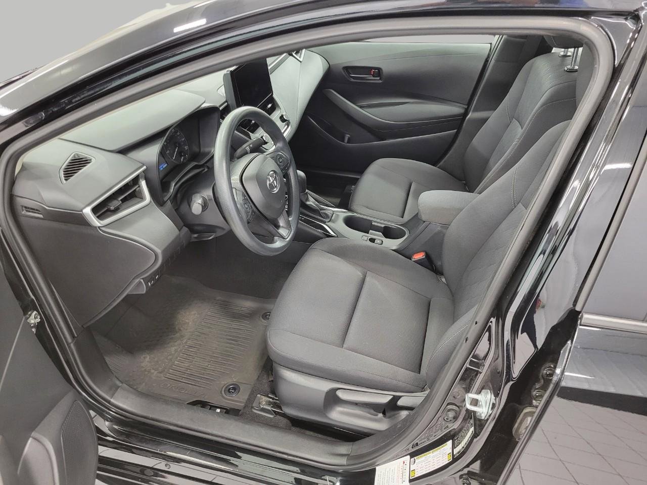 Used 2024 Toyota Corolla LE FWD image 10