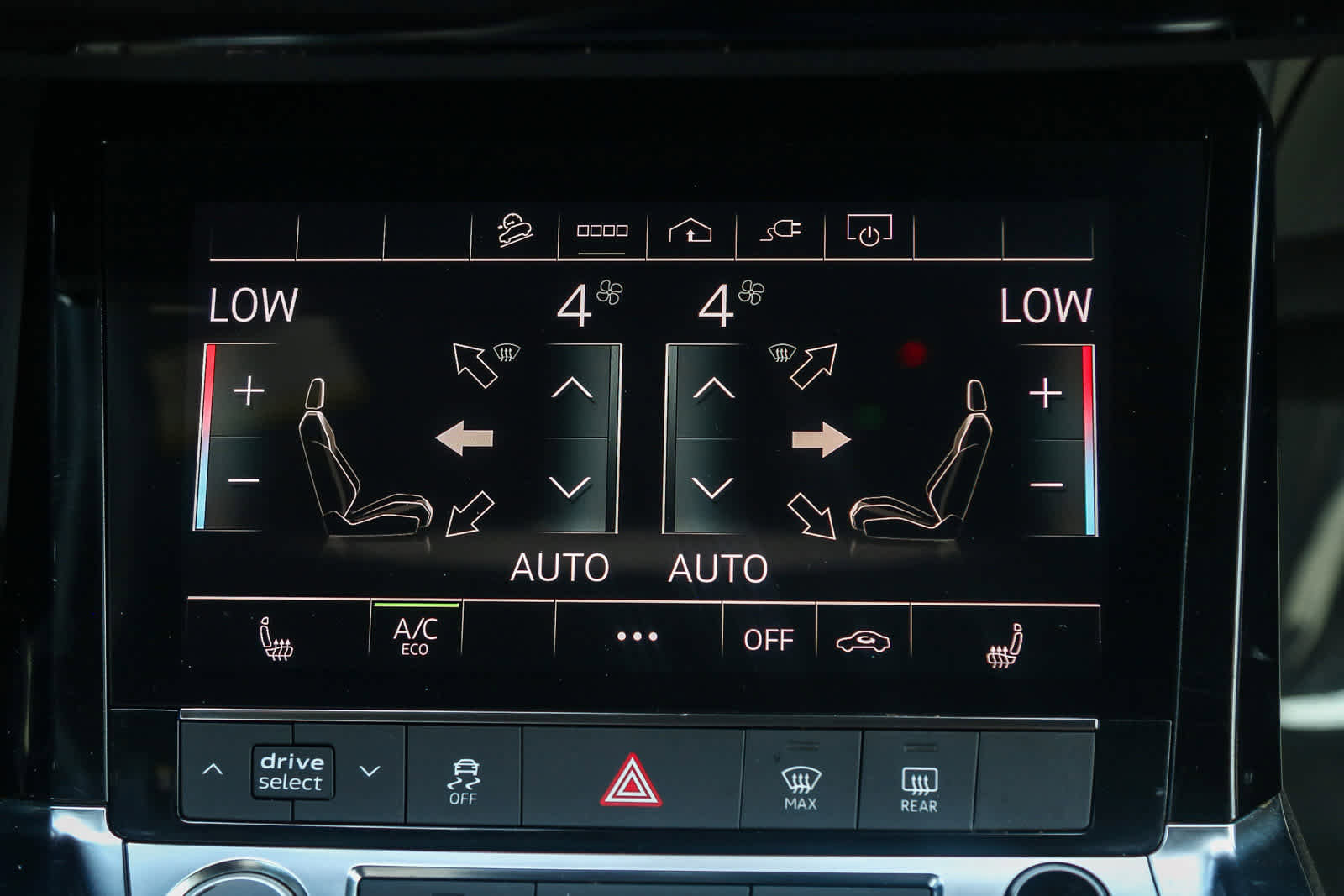 Used 2022 Audi e-tron Premium image 9