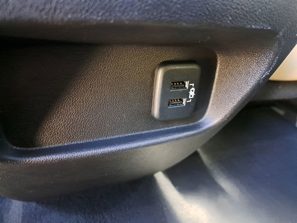 Used 2017 Cadillac XT5 Luxury w/ Driver Awareness Package image 10