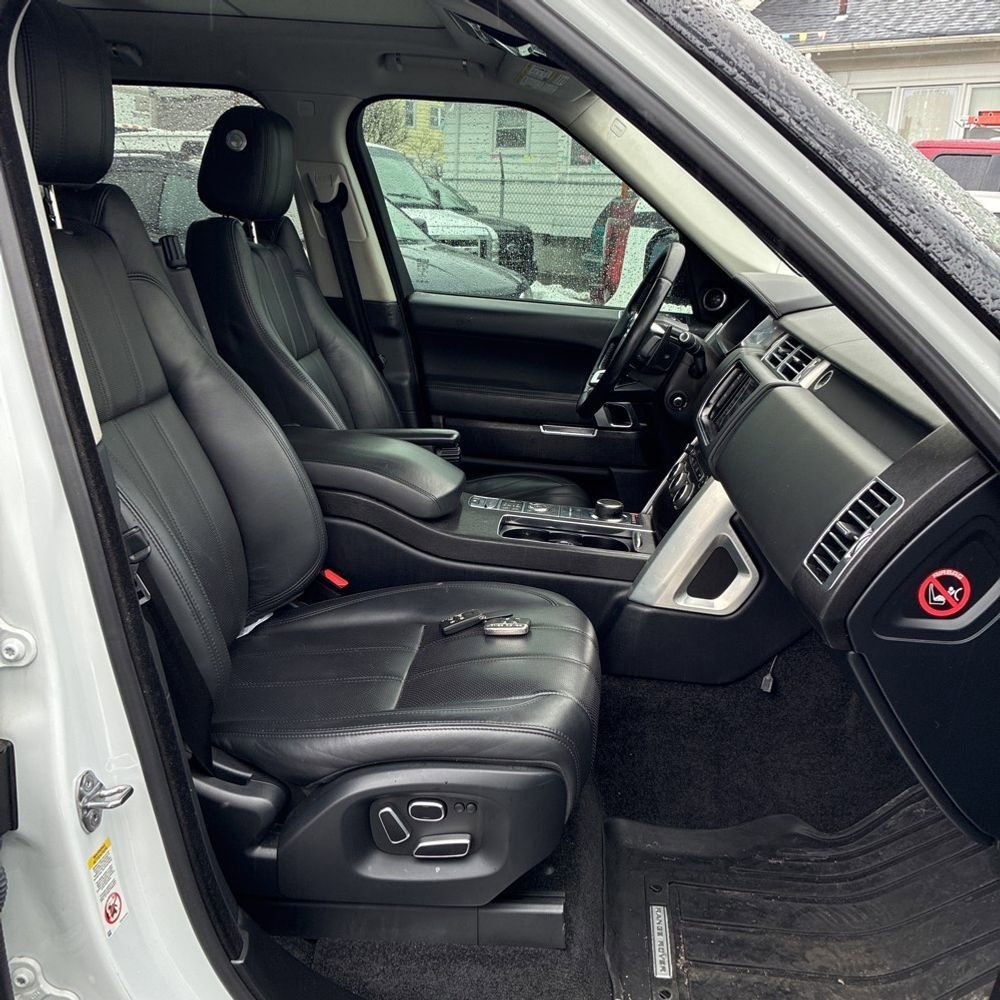 Used 2015 Land Rover Range Rover Supercharged image 6