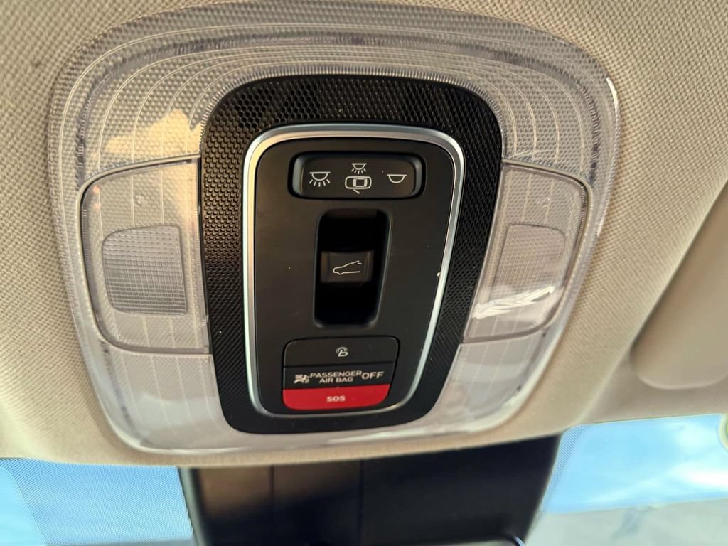 Certified 2023 Hyundai Elantra Limited FWD image 28