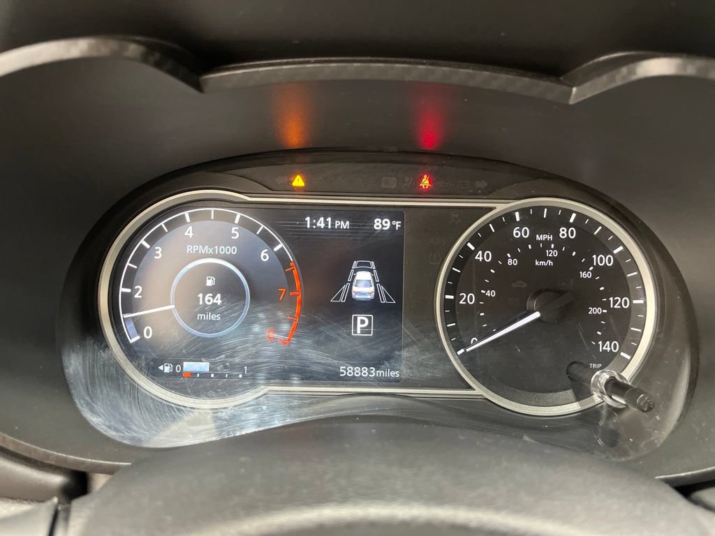 Used 2024 Nissan Versa SR FWD image 24