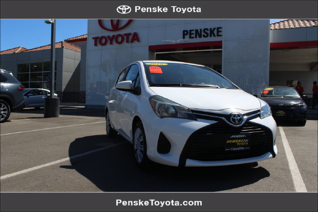Used 2016 Toyota Yaris L FWD image 1