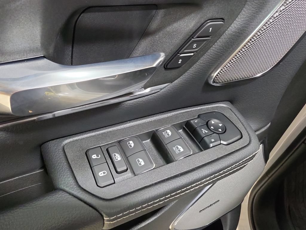 New 2027 RAM 1500 Laramie w/ Night Edition AWD/4WD image 14
