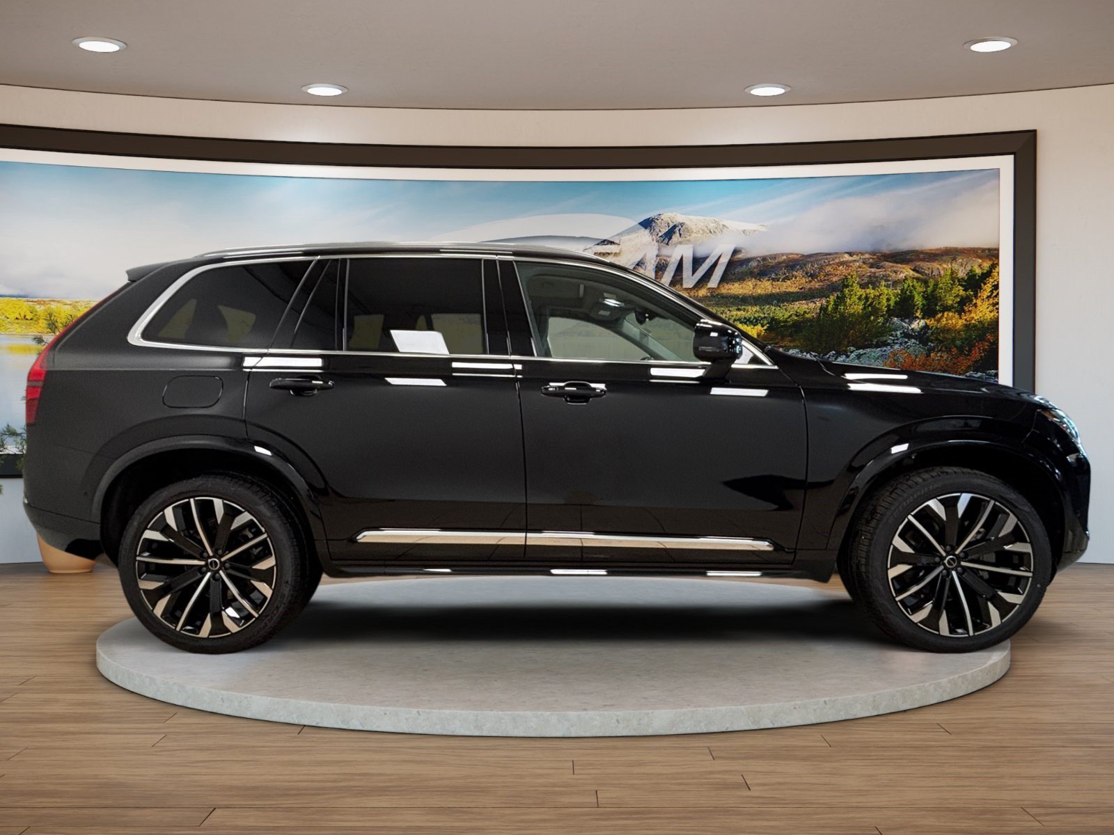 New 2026 Volvo XC90 B5 Plus w/ Protection Package AWD/4WD image 4