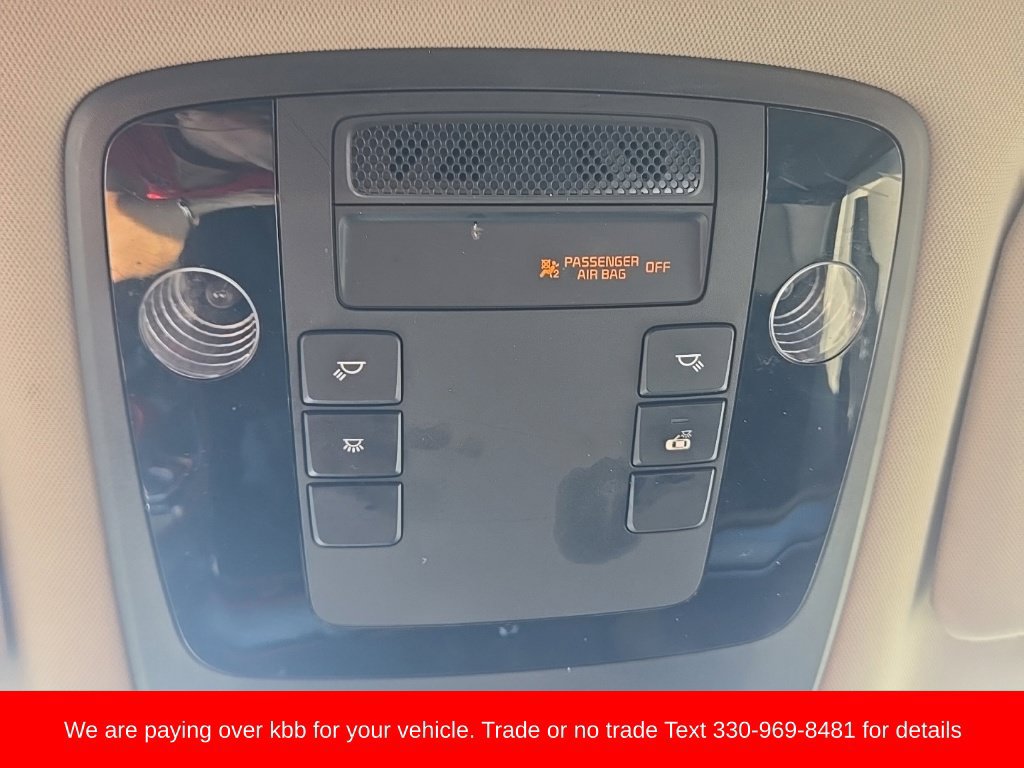 Used 2024 Kia Carnival LX FWD image 21