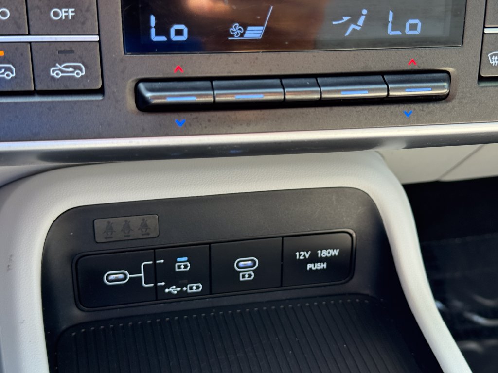 Certified 2025 Hyundai Kona SEL FWD image 26