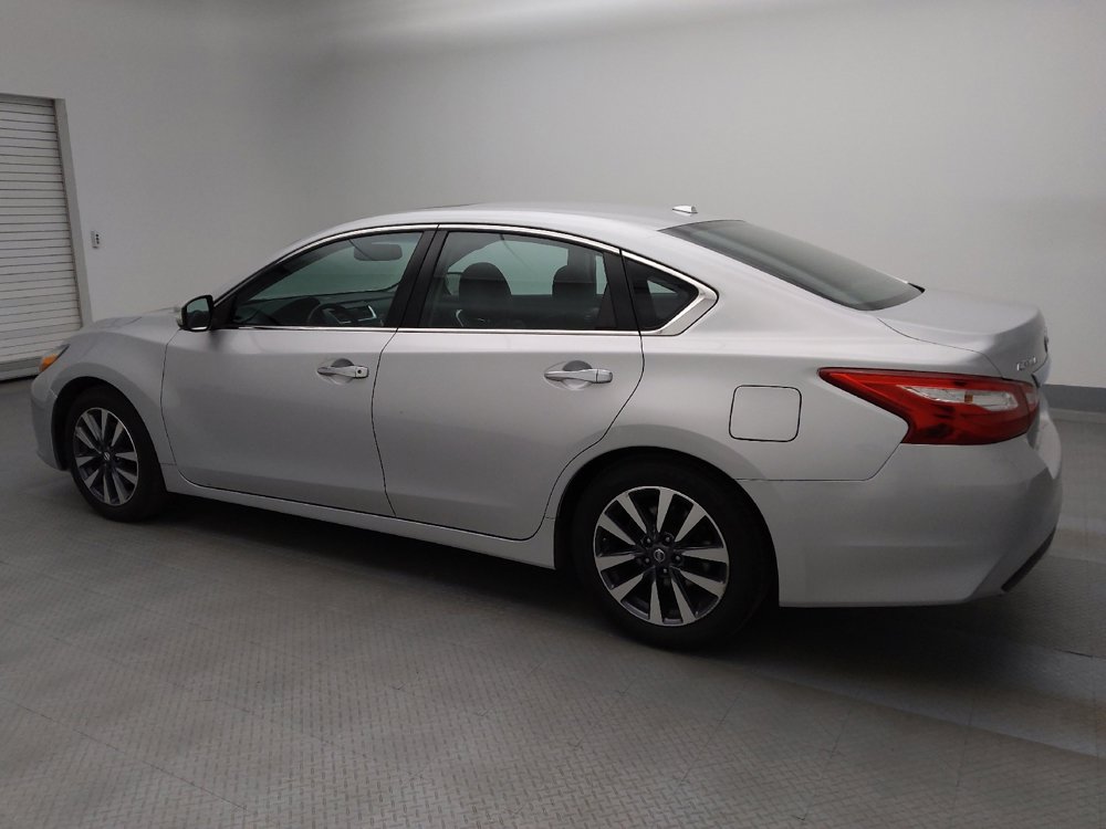 Used 2017 Nissan Altima 2.5 SL FWD image 3