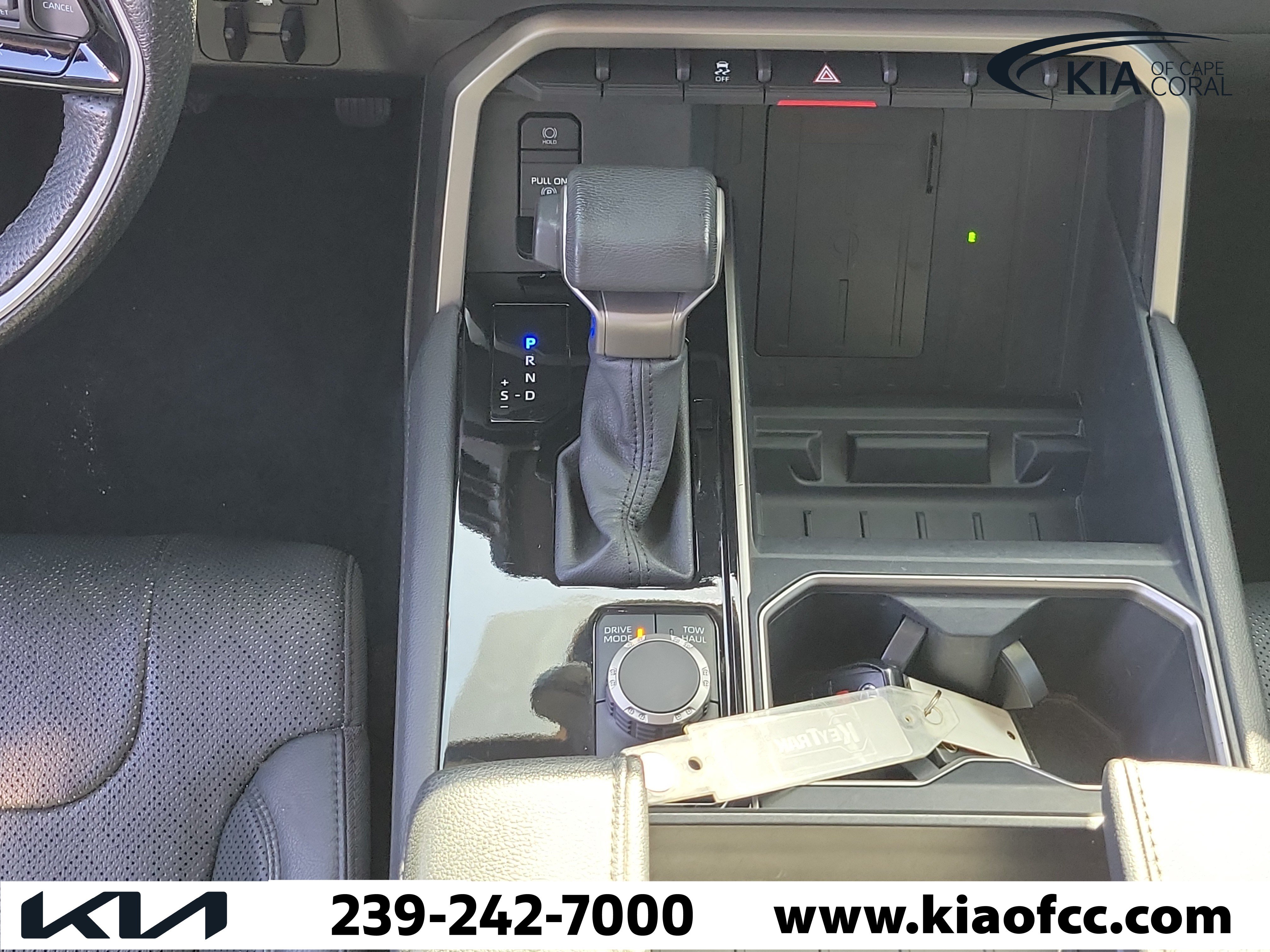 Used 2023 Toyota Tundra Limited w/ Power Package RWD image 19