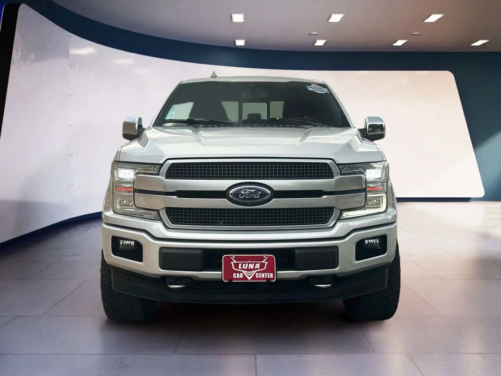 Used 2018 Ford F150 Platinum w/ Equipment Group 701A Luxury image 8