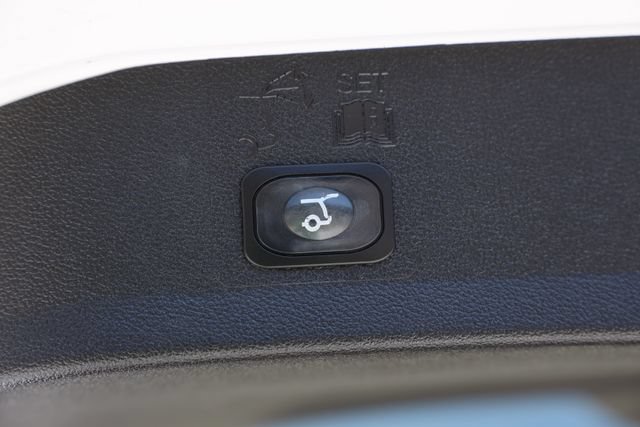 Used 2019 Ford Escape SEL AWD/4WD image 9