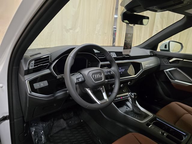 Certified 2025 Audi Q3 2.0T Premium w/ Convenience Plus Package AWD/4WD image 14