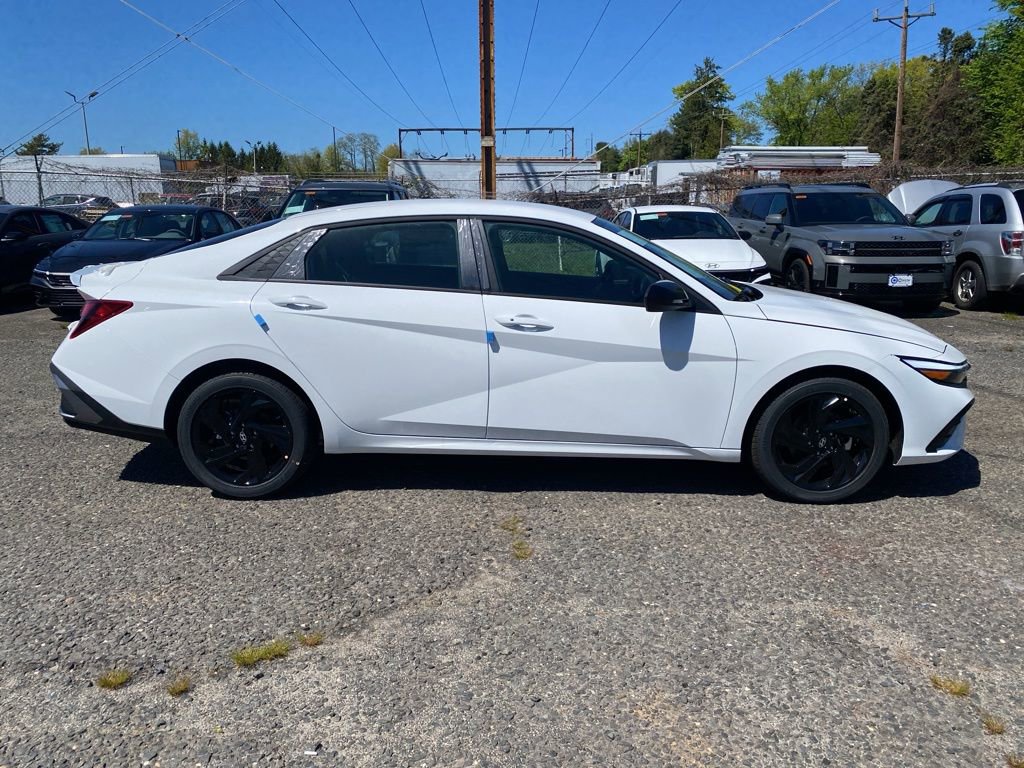 New 2026 Hyundai Elantra Sport FWD image 2