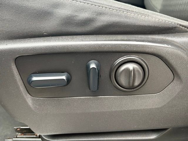 Used 2023 Chevrolet Silverado 2500 LT image 24