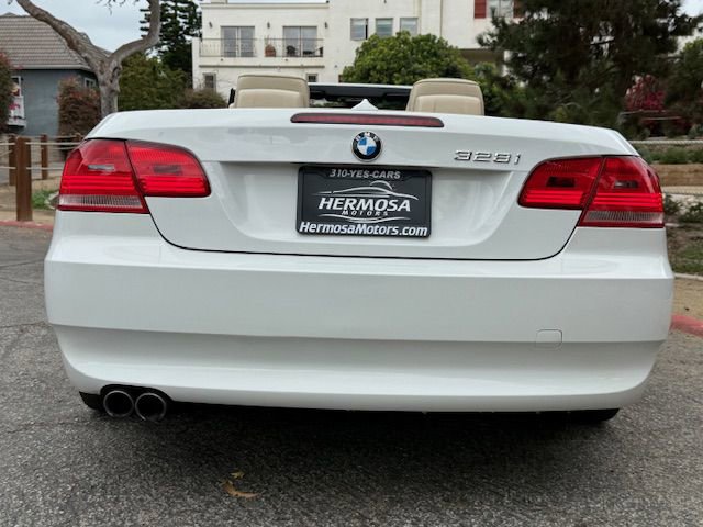 Used 2010 BMW 328i Convertible w/ Premium Pkg image 33