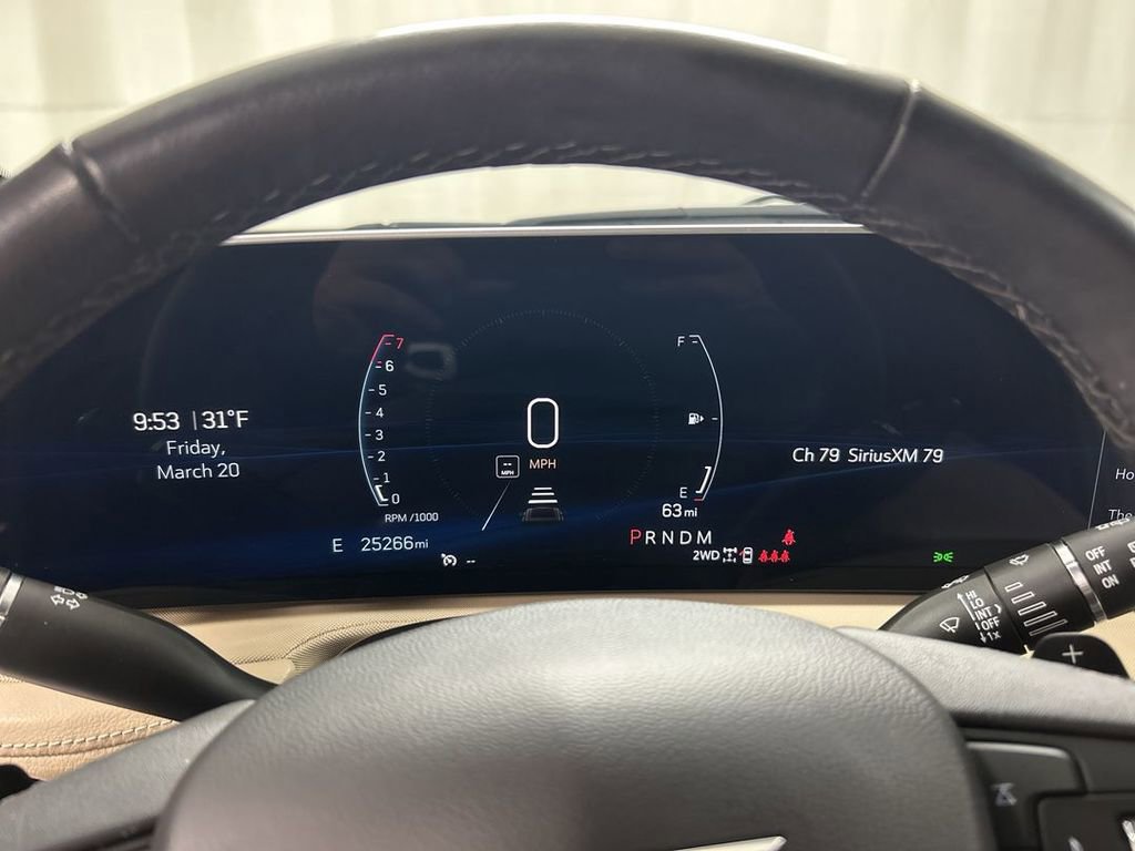 Used 2024 Cadillac XT4 Luxury w/ Cold Weather Package image 13