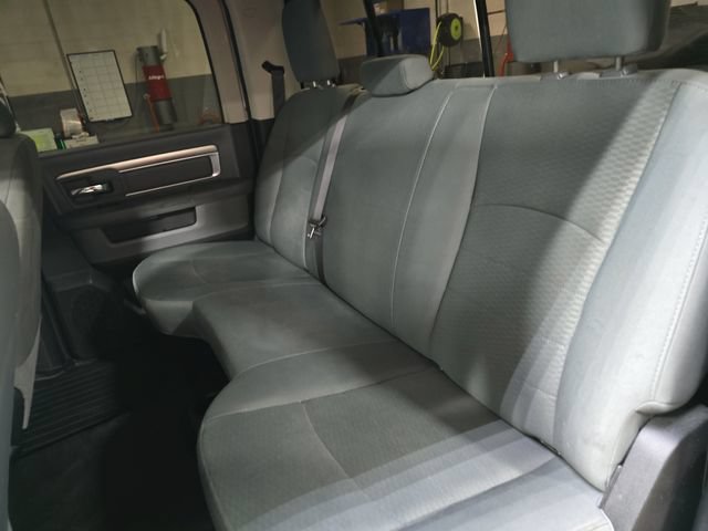 Used 2018 RAM 2500 SLT AWD/4WD image 16