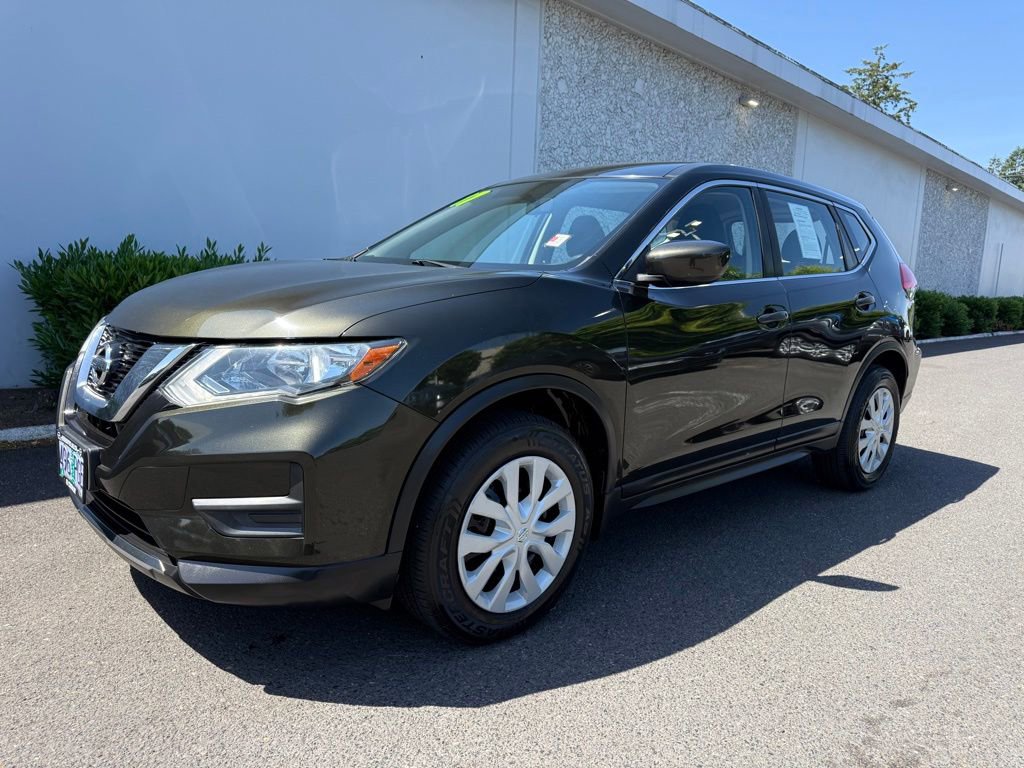 Used 2017 Nissan Rogue S FWD image 1