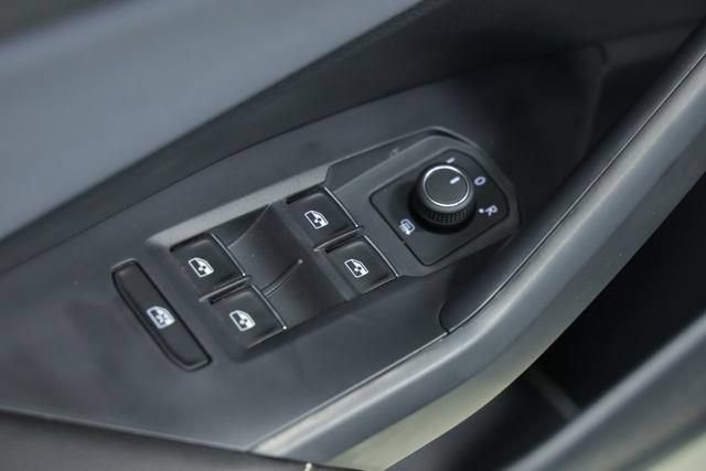 New 2025 Volkswagen Jetta SE FWD image 37