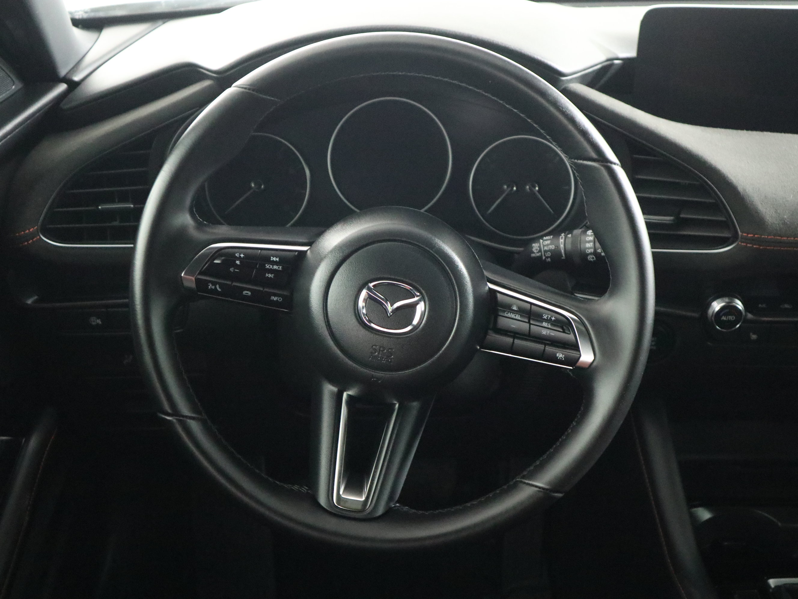 Certified 2025 MAZDA MAZDA3 Carbon AWD/4WD image 16