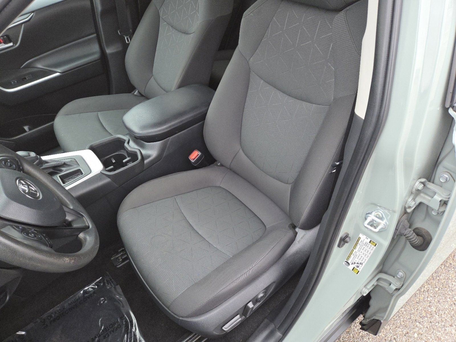 Used 2023 Toyota RAV4 XLE image 24