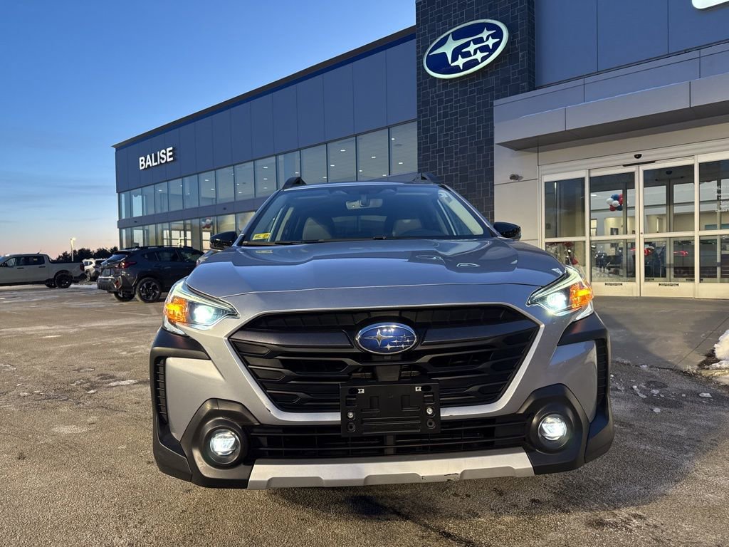 Used 2023 Subaru Outback Limited image 9