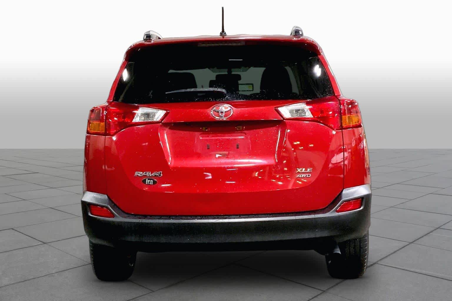 Used 2013 Toyota RAV4 XLE AWD/4WD image 5