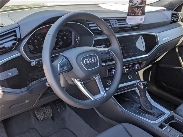 New 2025 Audi Q3 2.0T Premium image 3