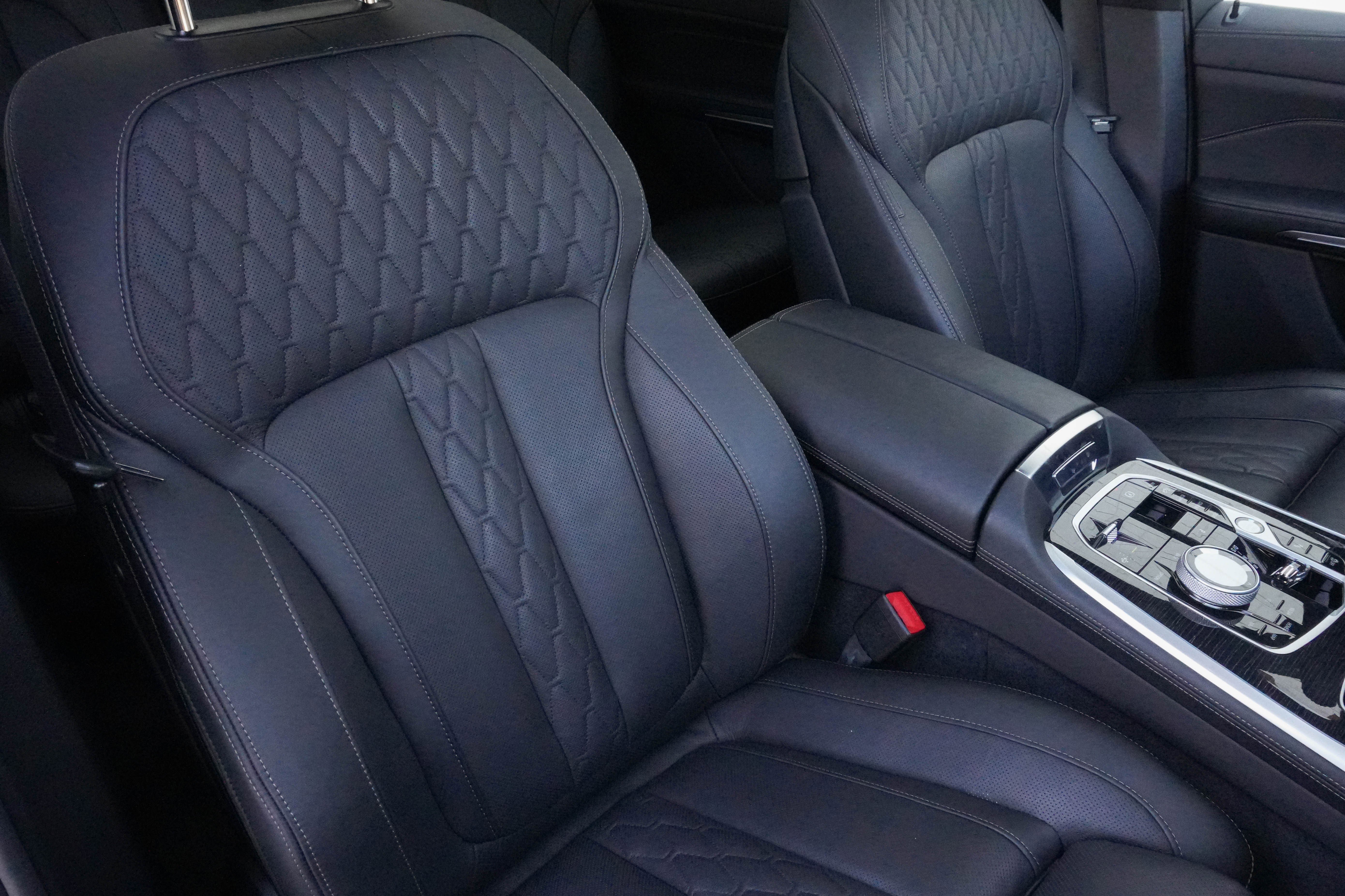 Used 2026 BMW X7 M60i image 14