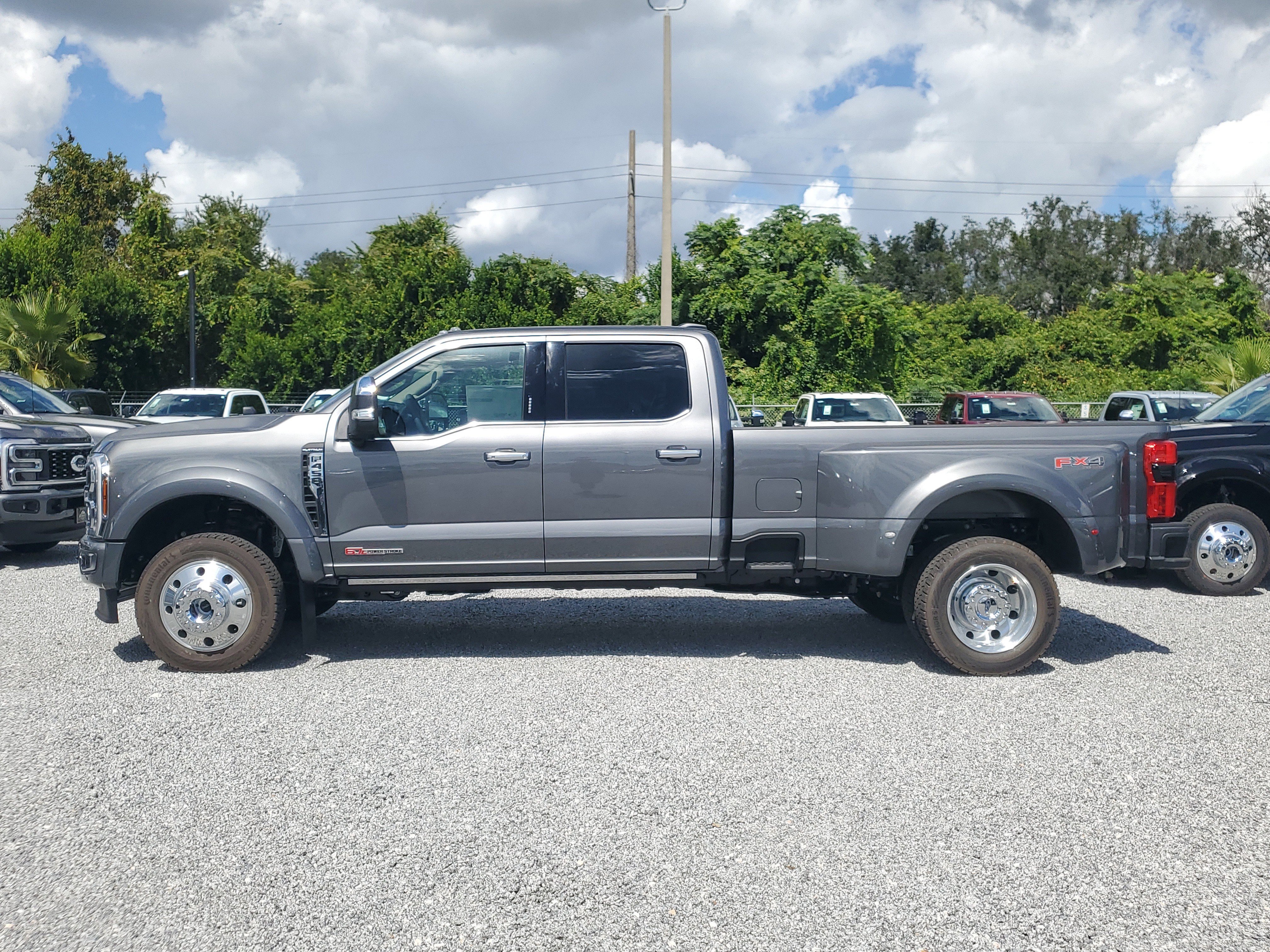 New 2026 Ford F450 Platinum w/ Platinum Plus Package image 7