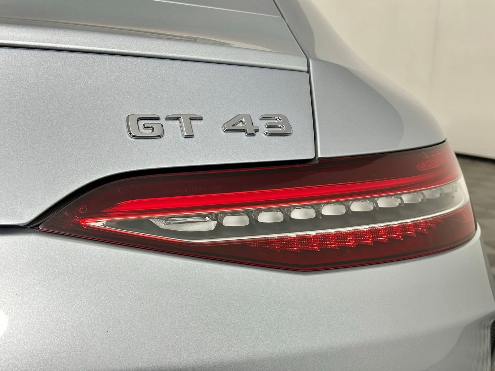 Used 2021 Mercedes-Benz AMG GT 43 w/ Driver Assistance Package image 38