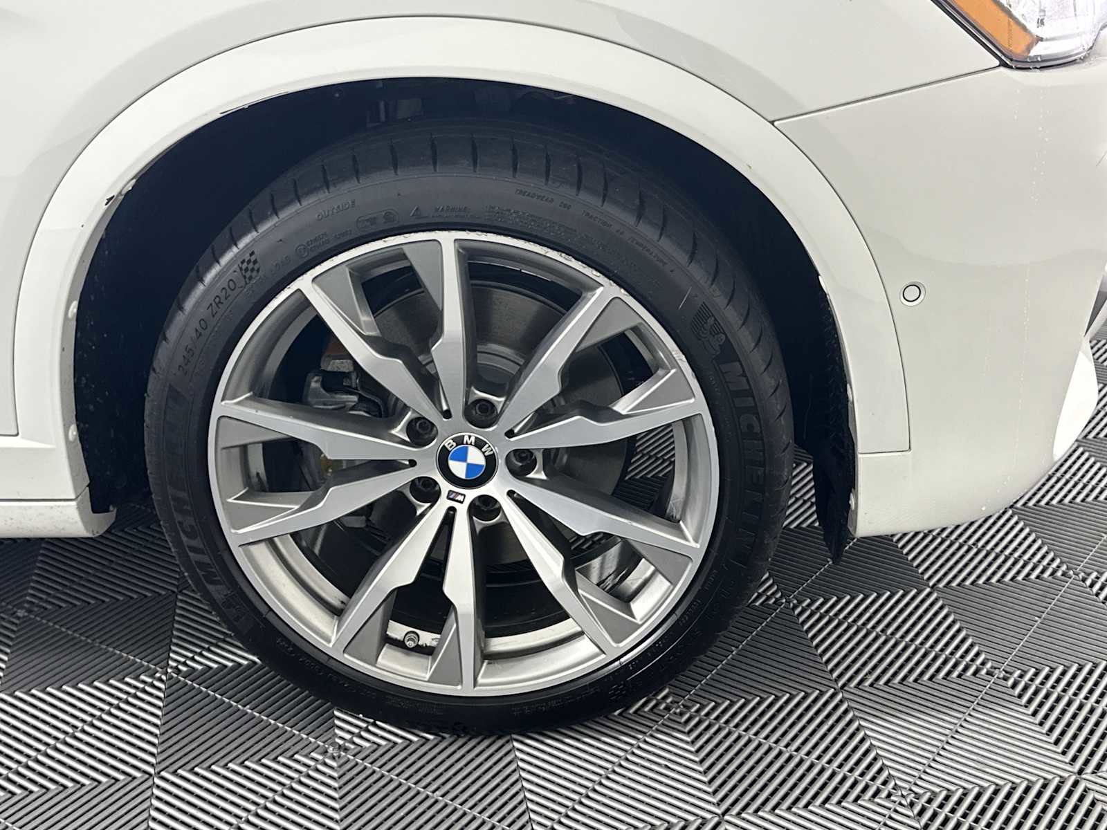 Used 2018 BMW X4 M40i AWD/4WD image 14