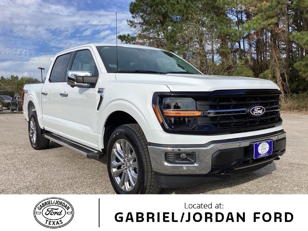 New 2025 Ford F150 XLT w/ Equipment Group 302A MID