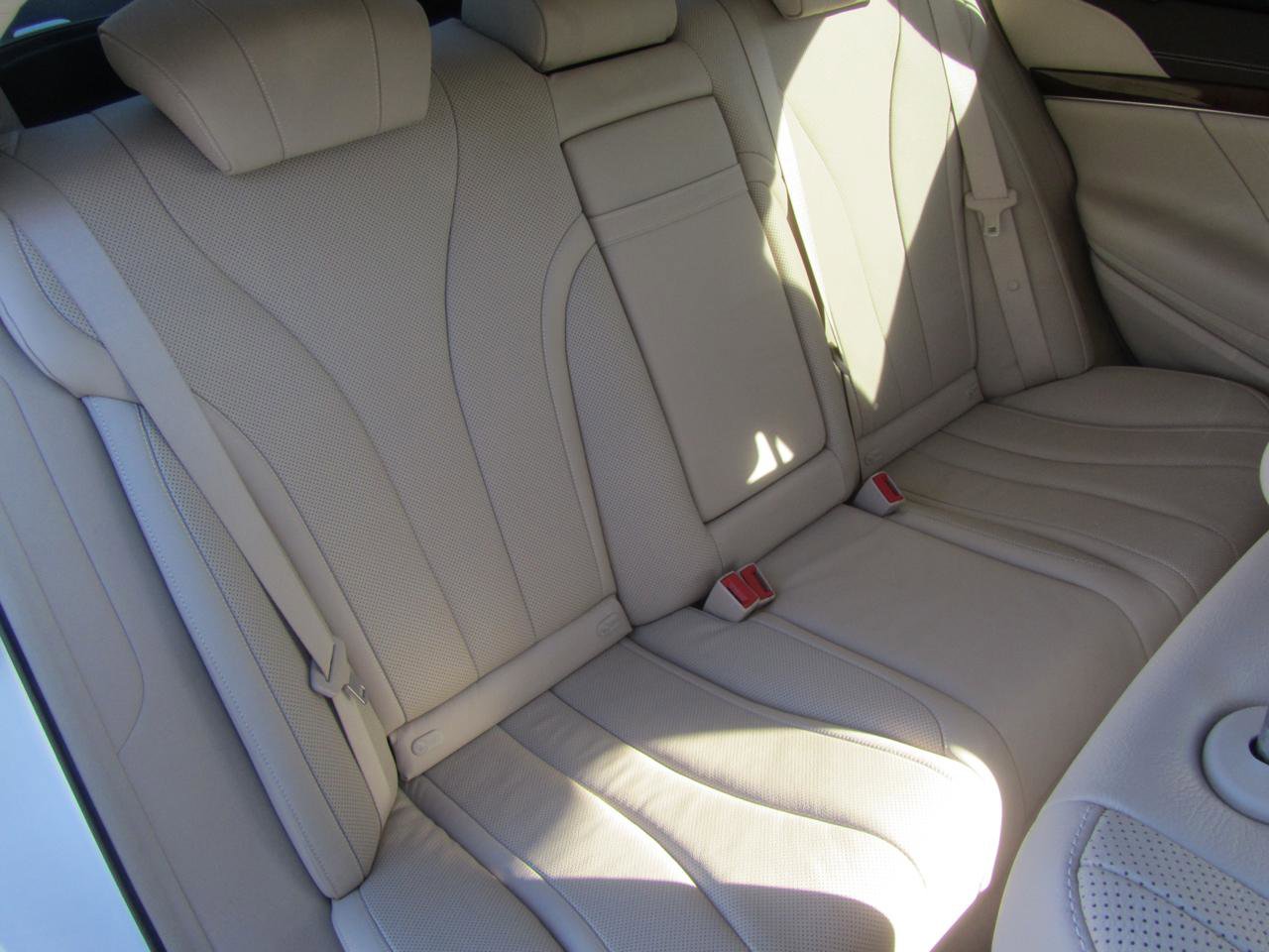 Used 2015 Mercedes-Benz S 550 Sedan image 25