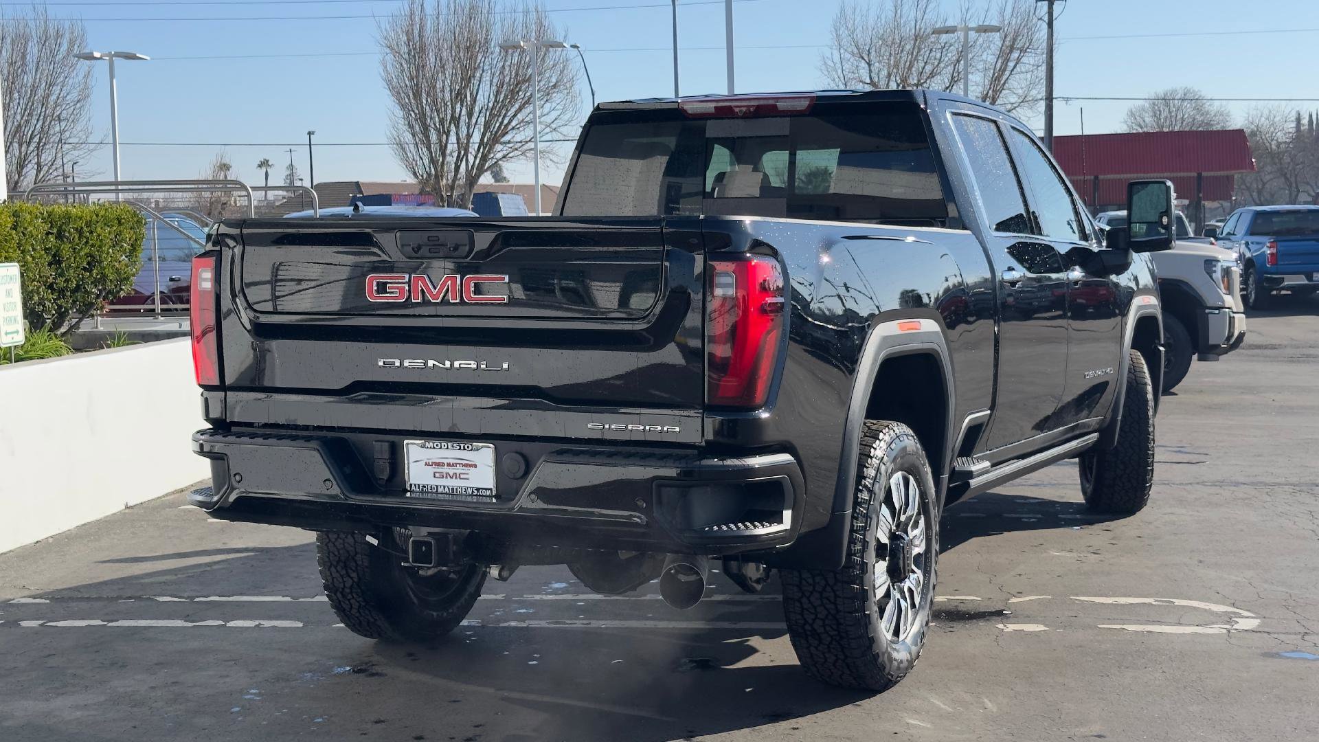 New 2026 GMC Sierra 2500 Denali w/ Denali Reserve Package image 4