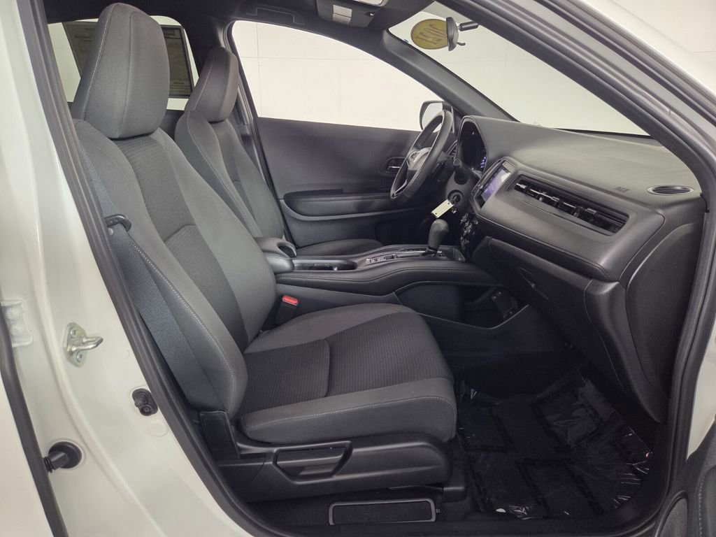 Used 2021 Honda HR-V Sport image 31